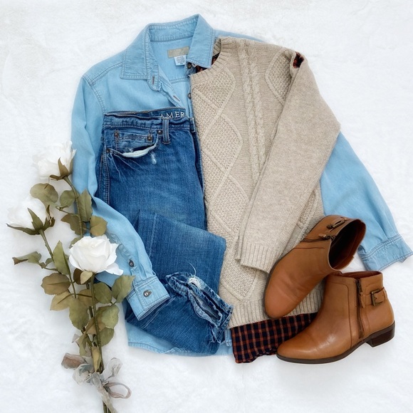 The TERRITORY AHEAD Blue Button Down Casual Shirt - Picture 10 of 12